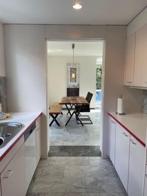 Amazing 2 Bedroom Flat: Specious And Zúrich